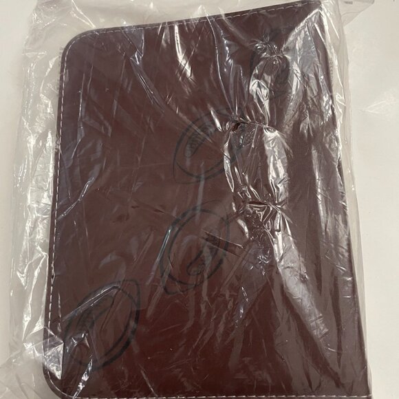 Football-Themed Trading Card Binder - Picture 2 of 9